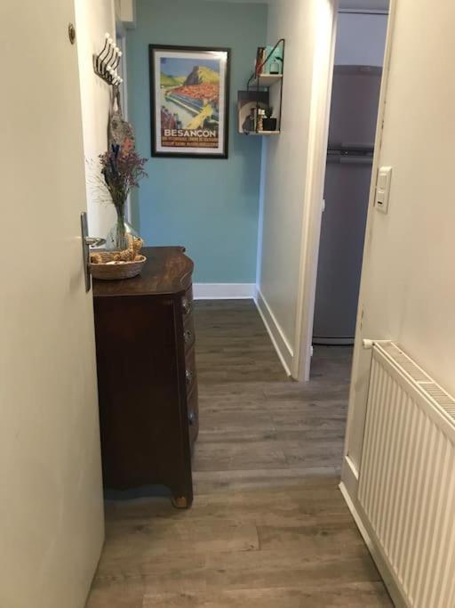 Charmant Appartement Au Calme Avec Parking Besancon Exterior photo