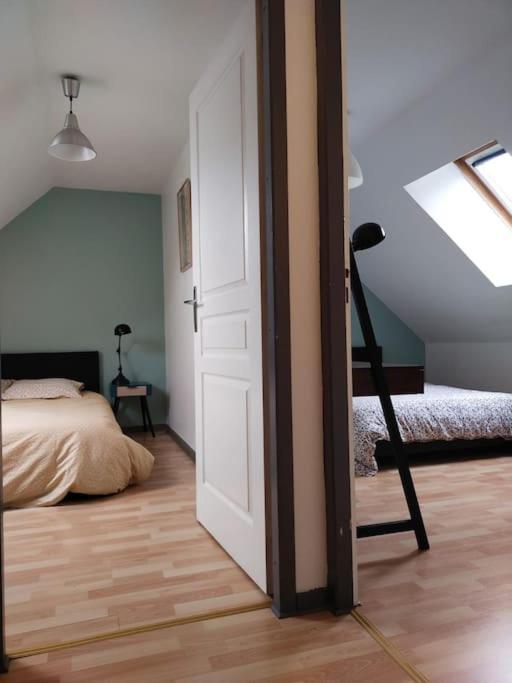 Charmant Appartement Au Calme Avec Parking Besancon Exterior photo