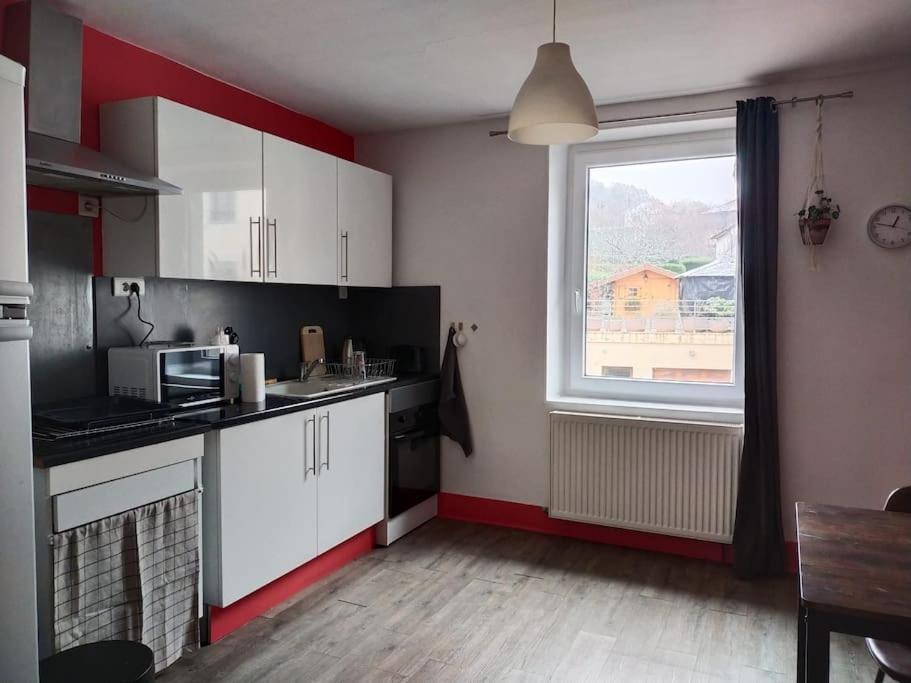 Charmant Appartement Au Calme Avec Parking Besancon Exterior photo